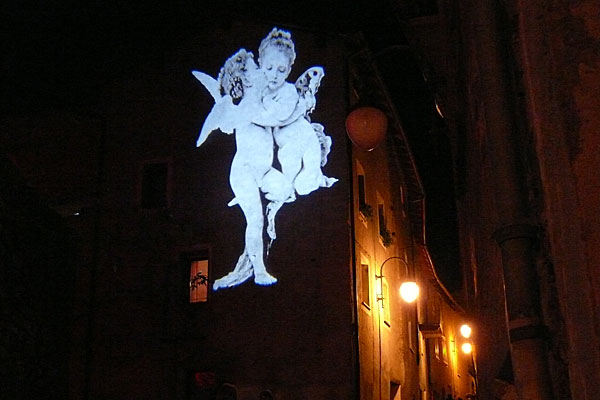 Cherubini illustrazioni proiettate di Giuseppe zagaria Scenes