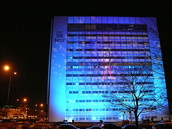 illuminazione architetturale ubi banca brescia architectural lighting scenes for pr42 laserzag